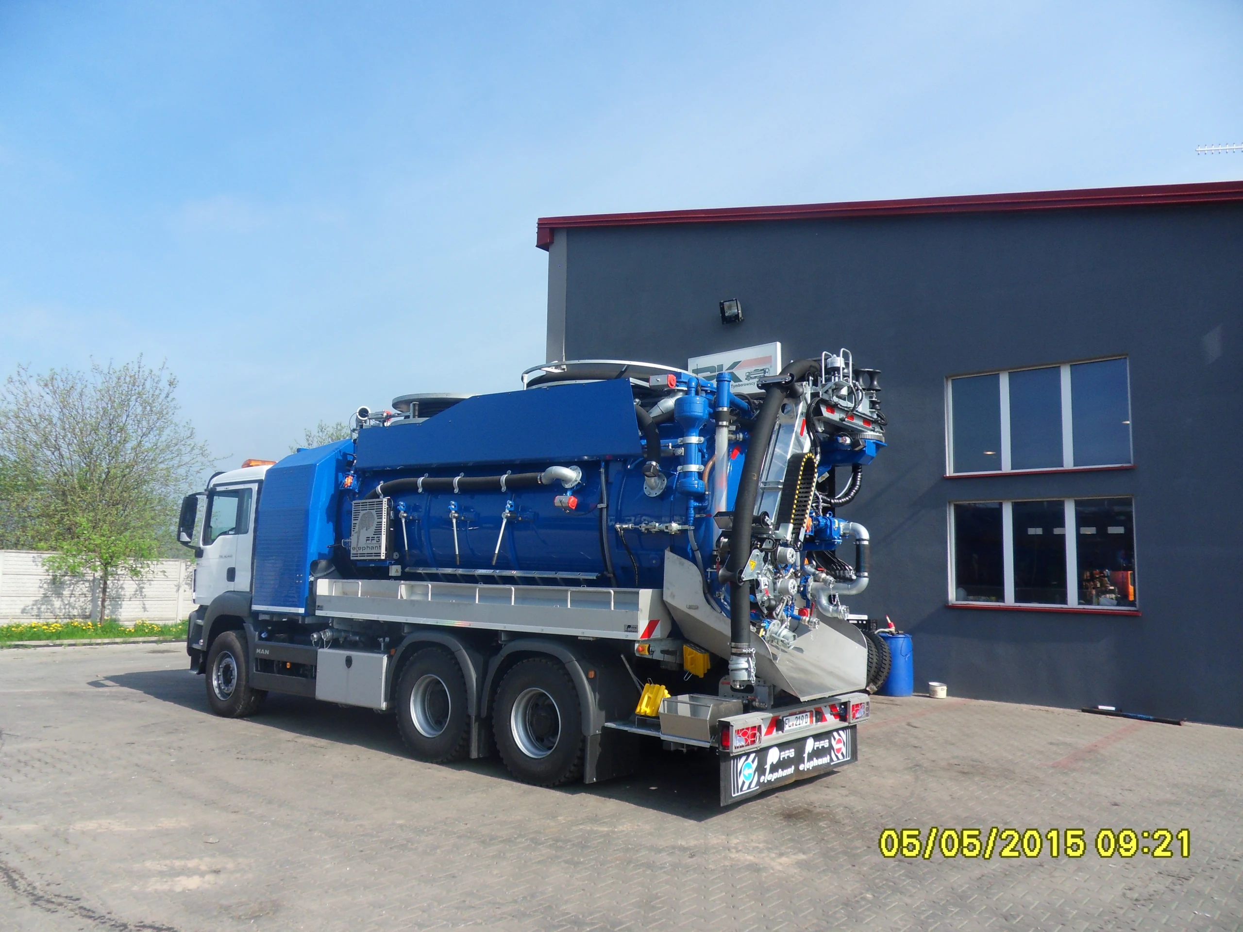 Końskie — Pojazd z recyklingiem
Typ:MAN 26.440
Rok produkcji: 2015 (nowy)
Zabudowa: FFG Flensburg