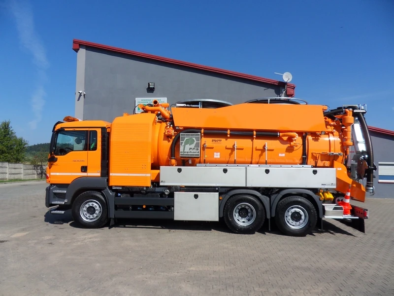 Kielce — Pojazd z recyklingiem
Typ:MAN TGS 28.440
Rok produkcji: 2015 (nowy)
Zabudowa: FFG Flensburg