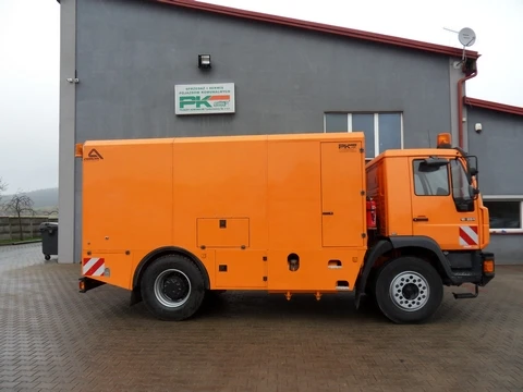 Gdańsk — Pojazd do czyszczenia kanalizacji
Typ:MAN 18.284
Rok produkcji: 2000
Zabudowa: Assmann