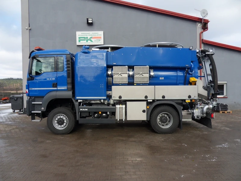 Tarnobrzeg — Pojazd dwu-funkcyjny typu Kombi
Typ:MAN TGS 18.360 4x4
Rok produkcji: 2017(nowy)
Zabudowa: FFG Flensburg