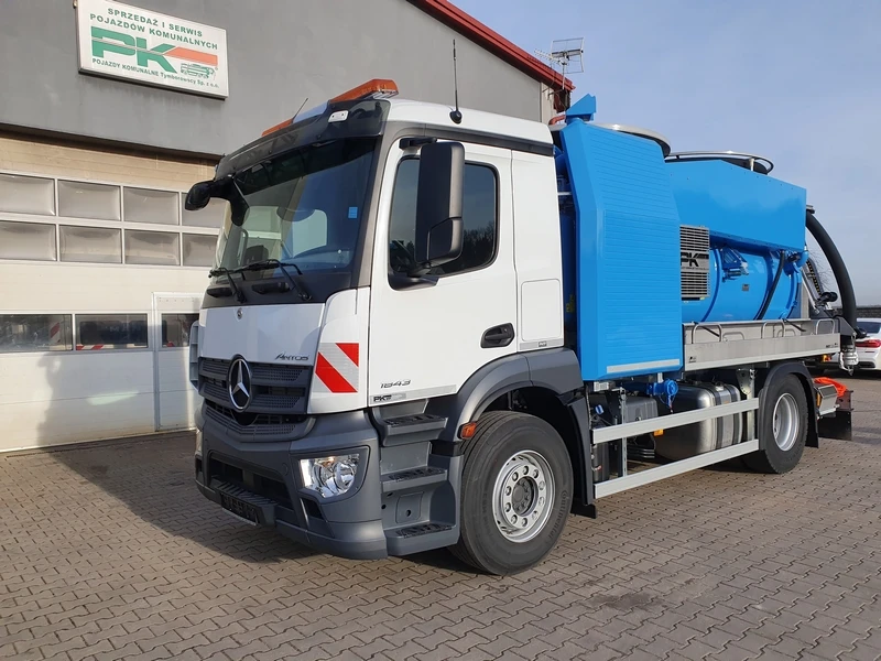 Kalisz — Pojazd dwu-funkcyjny typu Kombi
Typ:Mercedes-Benz Antos 1843
Rok produkcji: 2019(nowy)
Zabudowa: FFG Flensburg