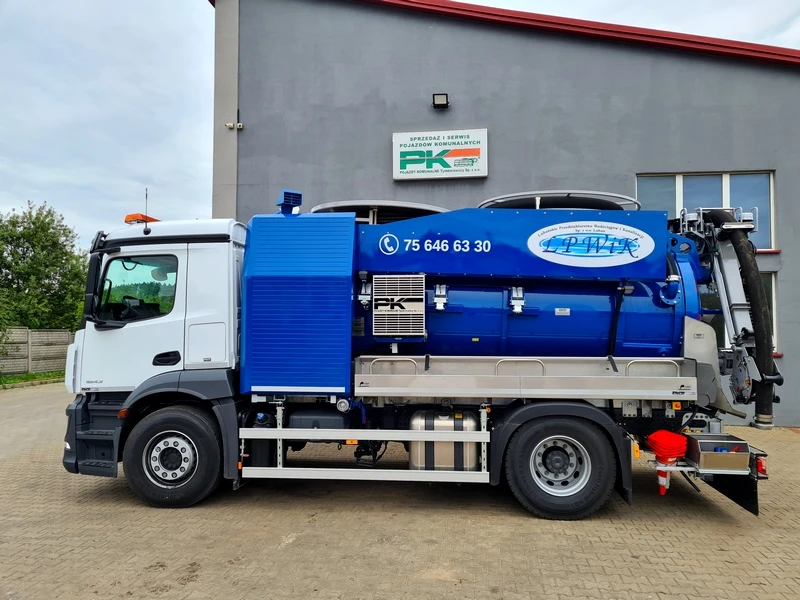Lubań — Pojazd dwu-funkcyjny typu Kombi
Typ:Mercedes-Benz Actros 1843
Rok produkcji: 2020(nowy)
Zabudowa: FFG Flensburg
