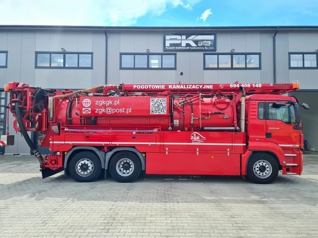 Góra Kalwaria — Pojazd z recyklingiem
Typ: MAN TGS 26.440
Rok produkcji: 2009
Zabudowa: Muller Umwelttechnik