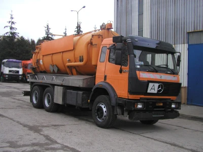 Kołobrzeg — Pojazd asenizacyjny Typ:MB2629 Rok produkcji: 1991 Zabudowa: Kutschke