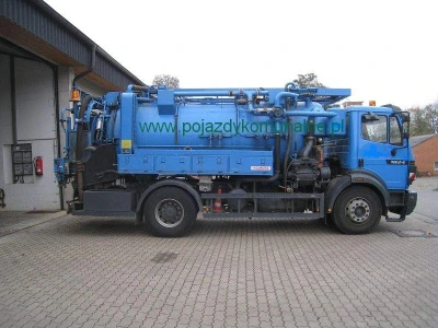 Nowy Dwór Gdański — Pojazd dwu-funkcyjny typu Kombi Typ: MB1824 Rok produkcji: 1996 Zabudowa: Hellmers