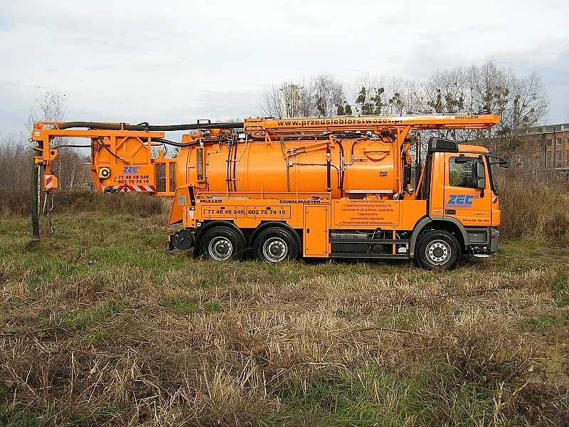Kędzierzyn-Koźle — Pojazd z recyklingiem 
Typ: MB 2641 
Rok produkcji: 2011 
Zabudowa: Muller Umwelttechnik